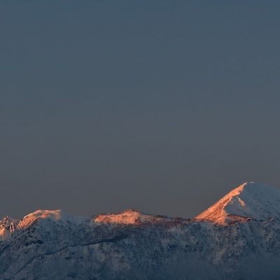 พระอาทิตย์ตกที่ภูเขาโอโรฟุเระ